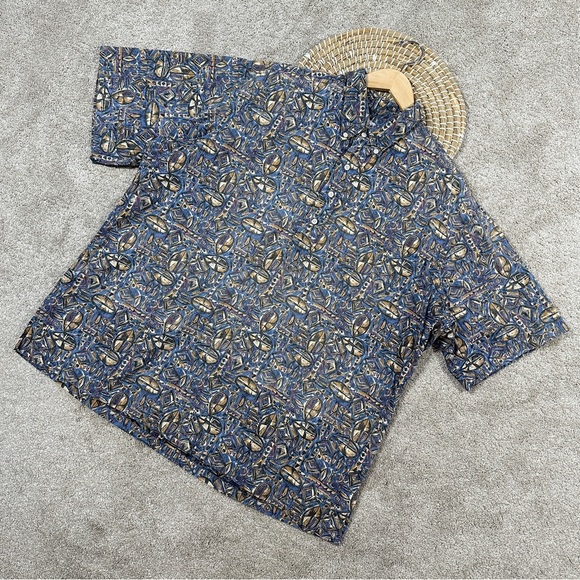 SOLD | Reyn Spooner Tribal Aztec Fish All Over Print Hawaii Shirt Half Button - Picture 1 of 11